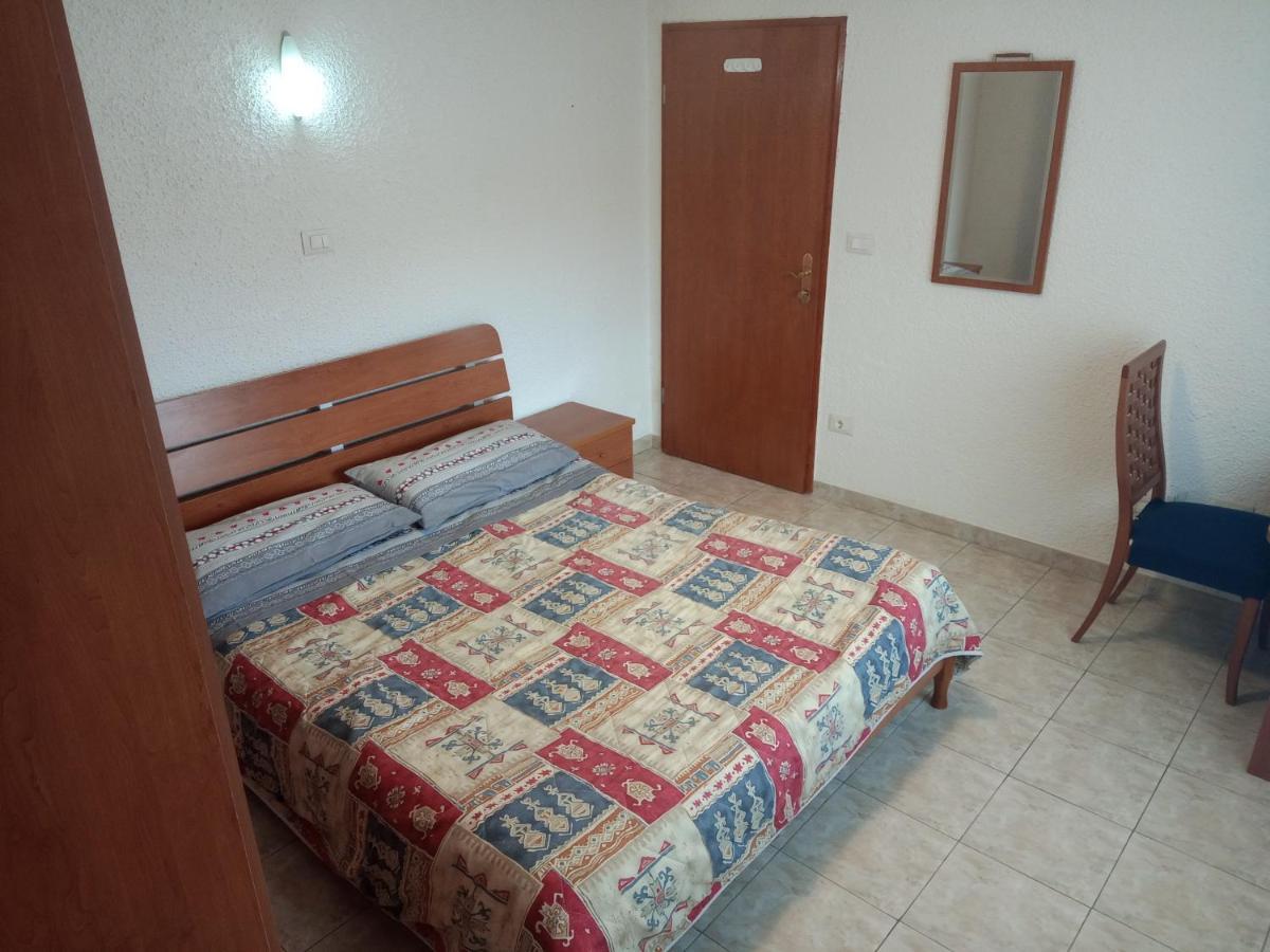 Ankaran Sobe Mara Apartment Luaran gambar